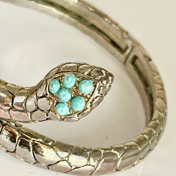 Hinged Silver Snake Reptile 🦎 Bangle Bracelet Faceted Faux Turquoise Blue Eyes - Picture 6 of 16